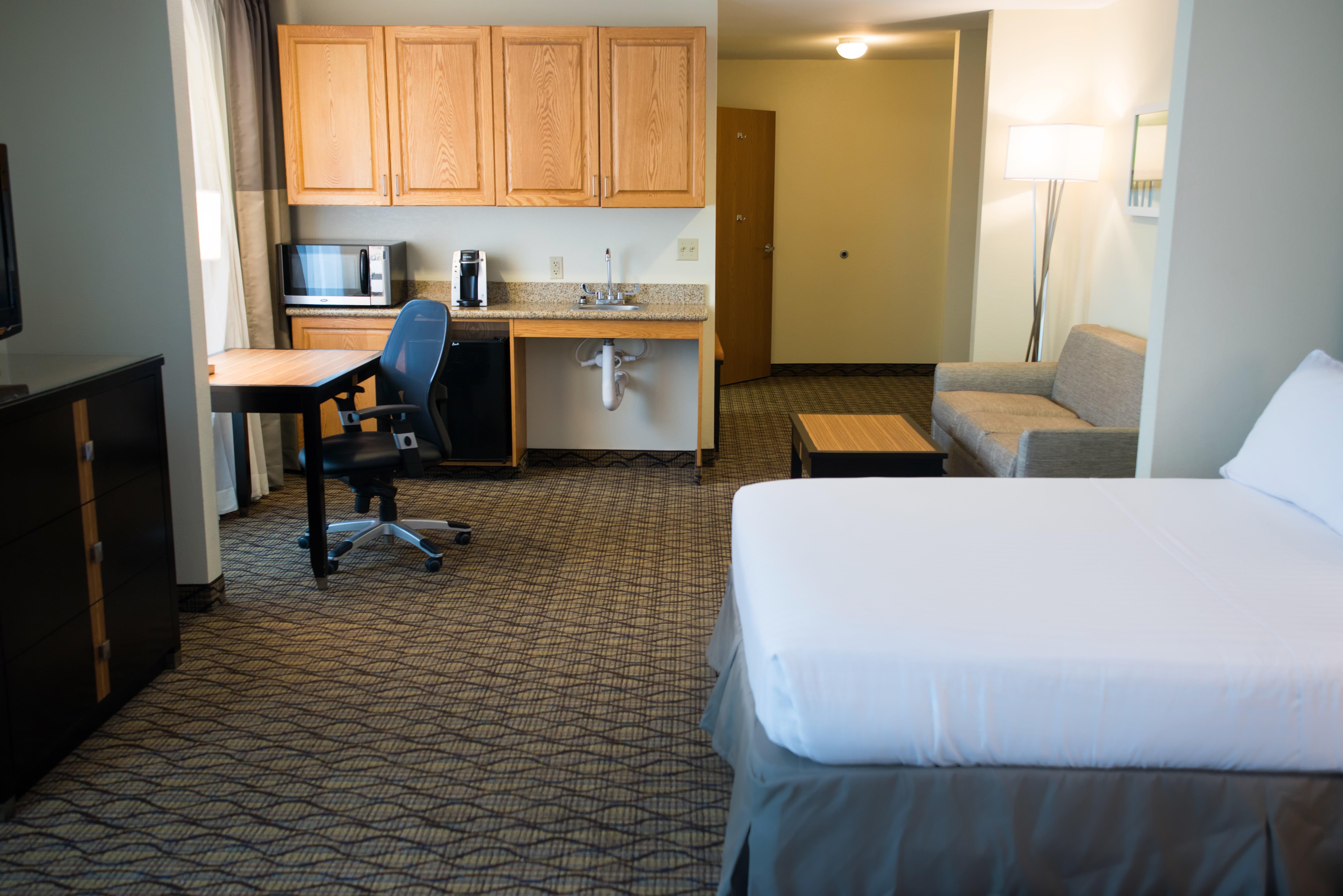 Holiday Inn Express Hotel & Suites Chanhassen By Ihg Екстериор снимка