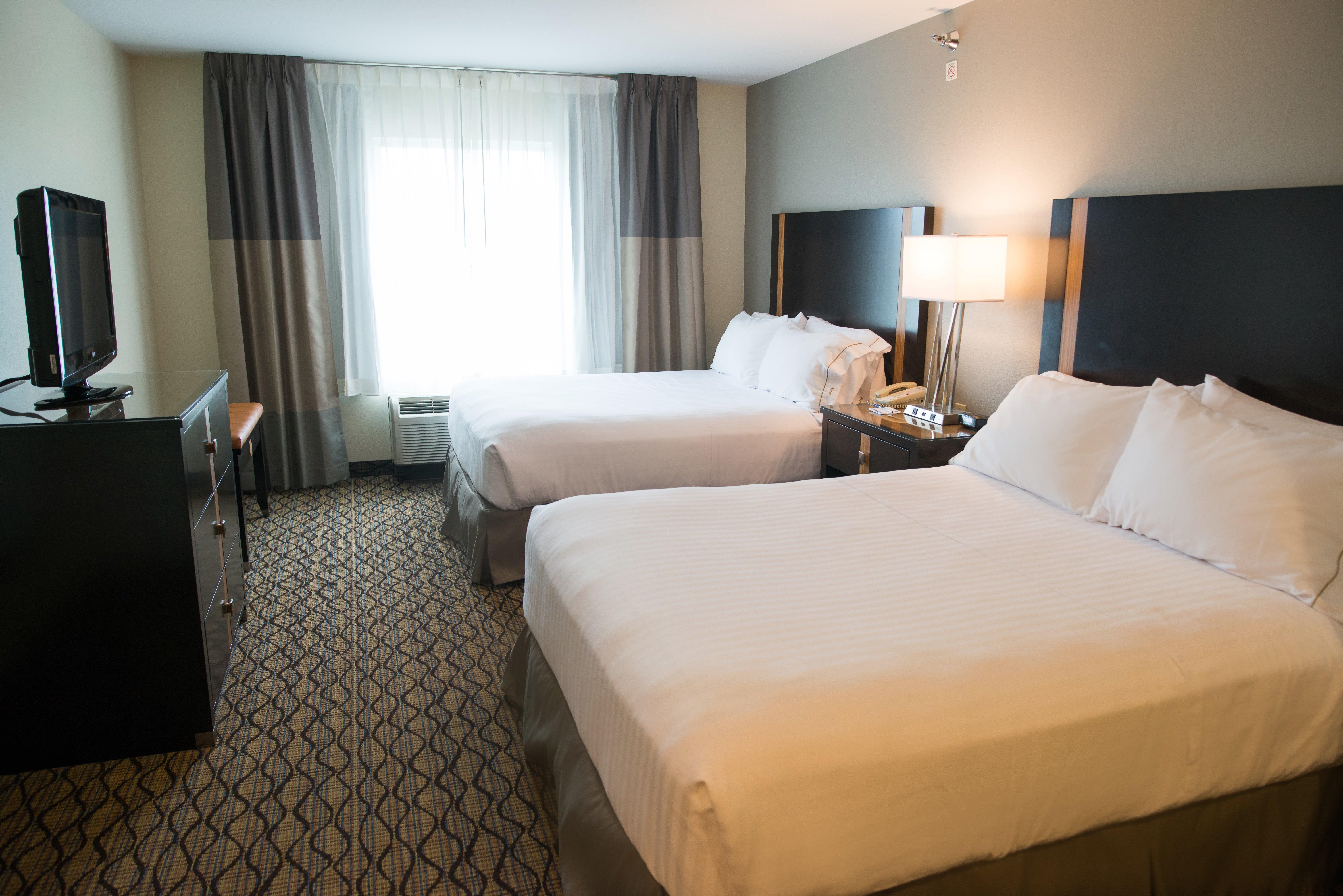 Holiday Inn Express Hotel & Suites Chanhassen By Ihg Екстериор снимка