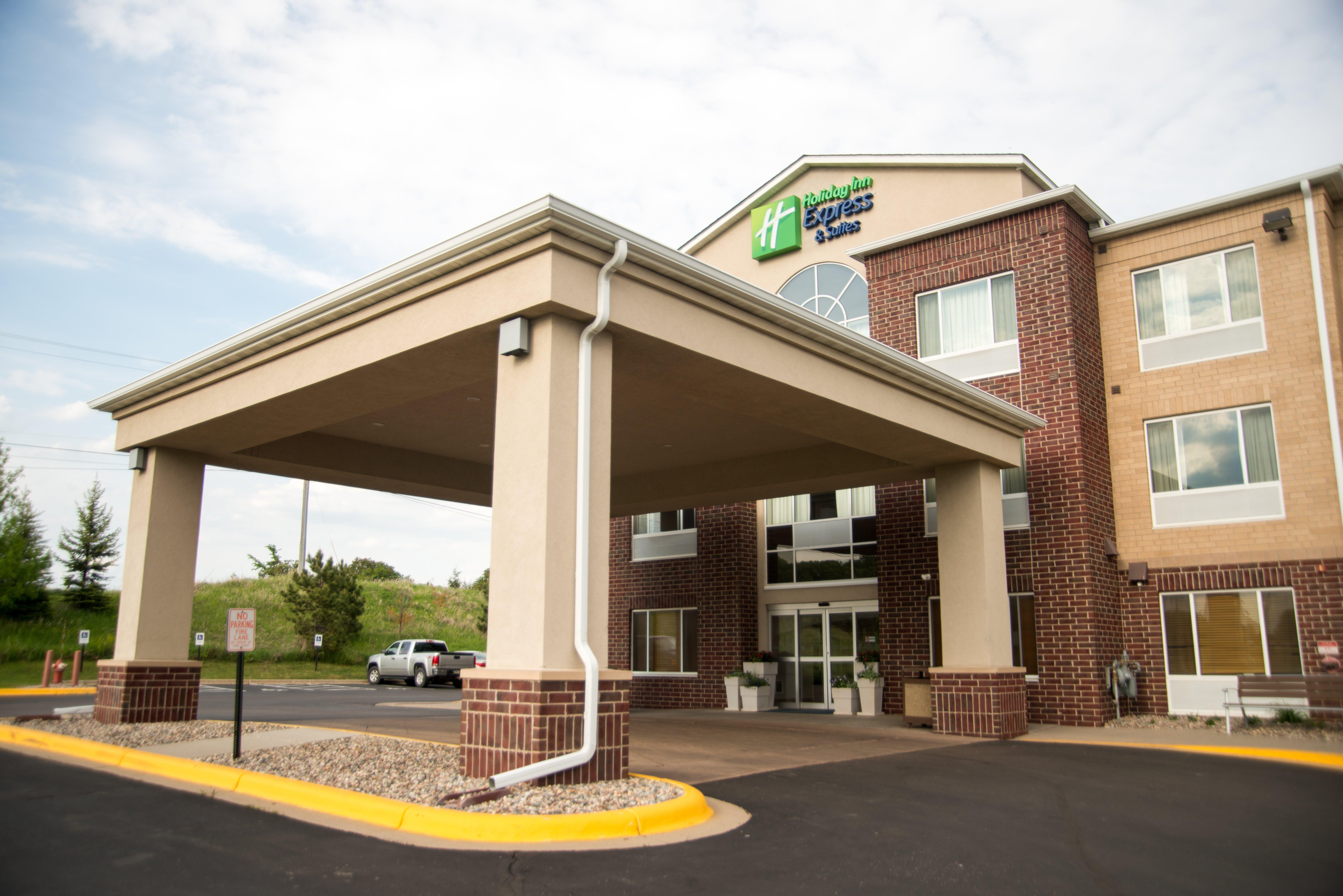 Holiday Inn Express Hotel & Suites Chanhassen By Ihg Екстериор снимка